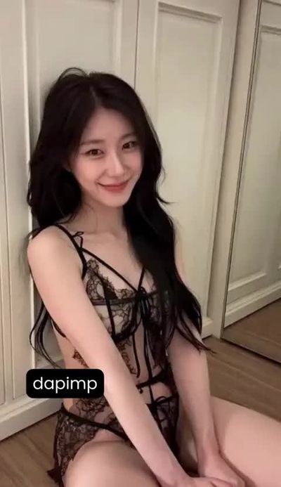 Chaeryeong - blowjob