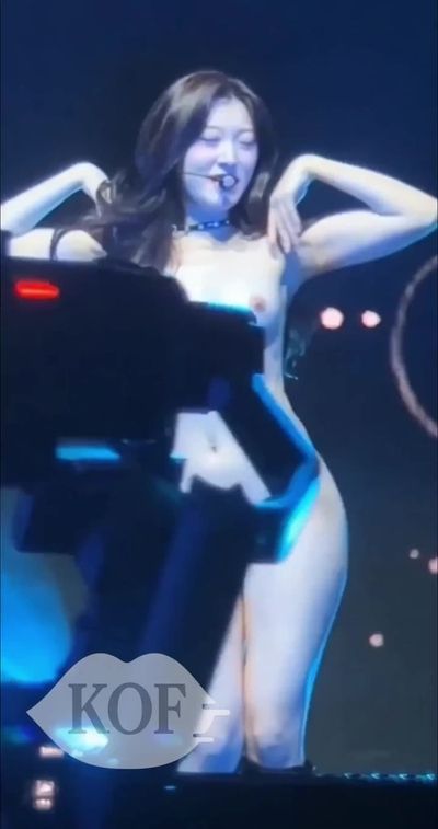 Choerry - nude