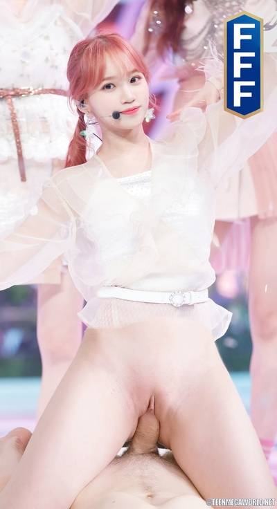 Chaewon - public fucking